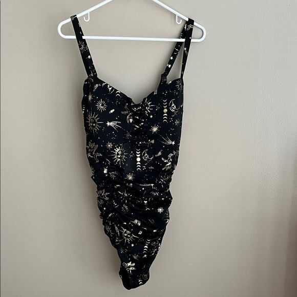 Torrid one piece swimsuit Wireless Lattice tummy control contour NWT- size 3 - Picture 3 of 10